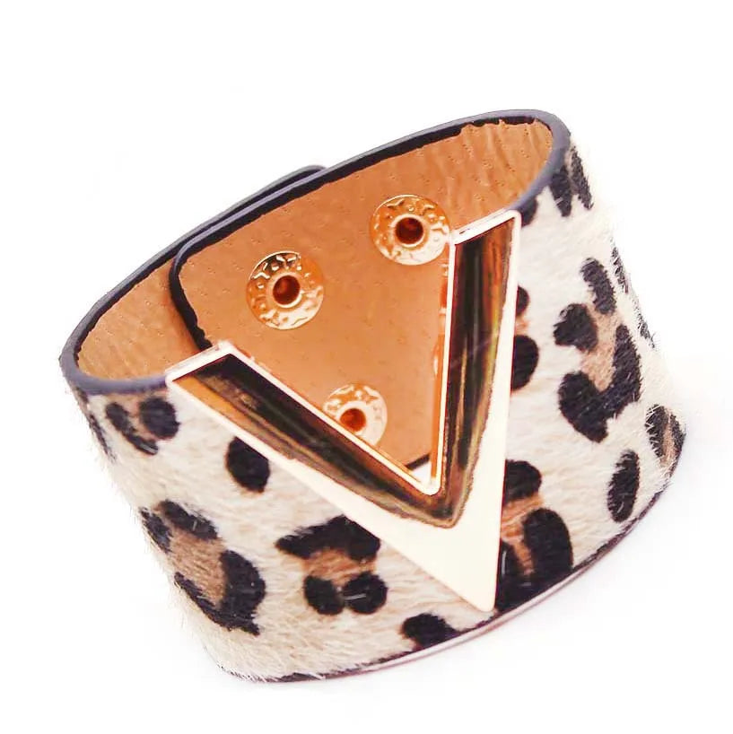 TOTABC Fashion Leopard Charm Leather Bracelets For Women Wristband  V Cuff Wrap Bracelets & Bangles Femme Jewelry Gift