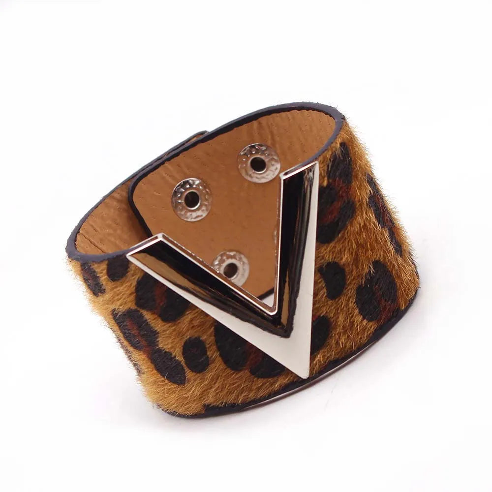 TOTABC Fashion Leopard Charm Leather Bracelets For Women Wristband  V Cuff Wrap Bracelets & Bangles Femme Jewelry Gift