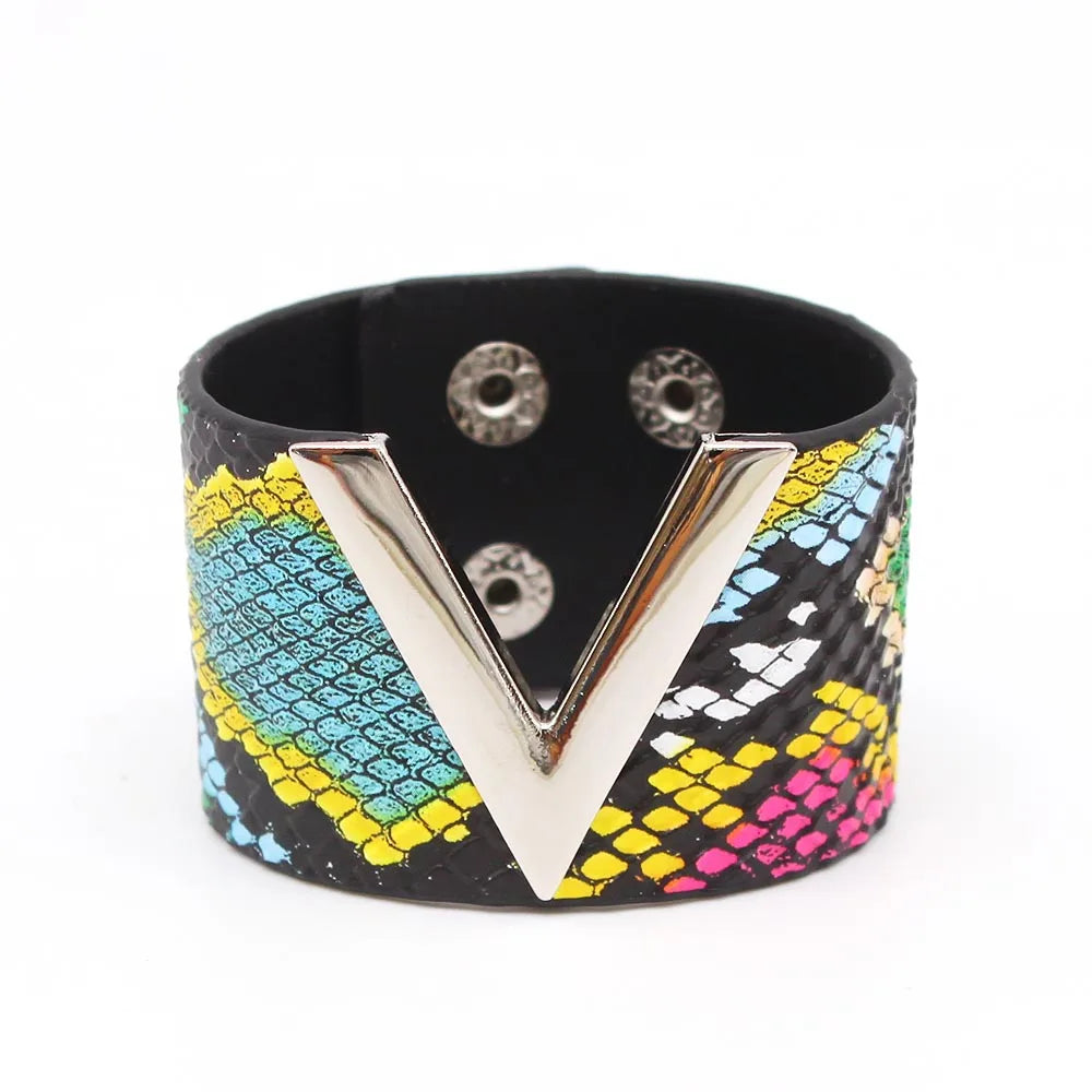 Fashion Cuff PU Leather Bracelet For Women Femme All-Match V  Word Wide Punk Style Soft Jewellery Gift Pulseira